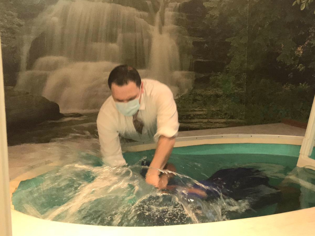 49EC0A37-6619-44E9-B2DA-B0802A92D90A