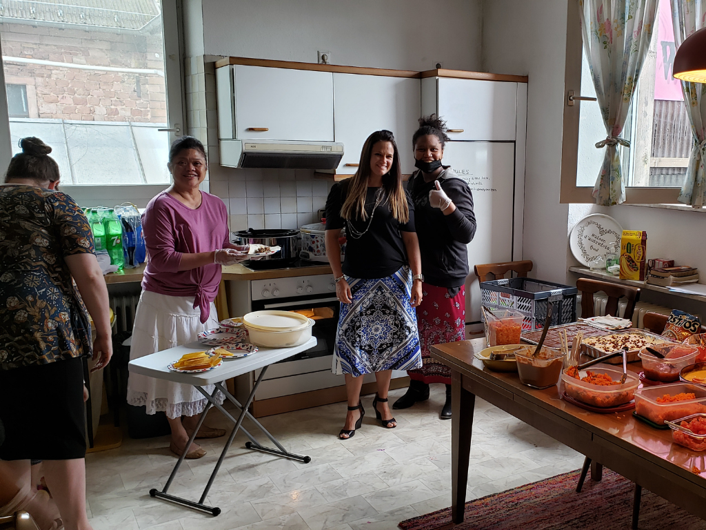 9DB1EF8C-D2E9-432D-98D0-A44D0B1E63ED