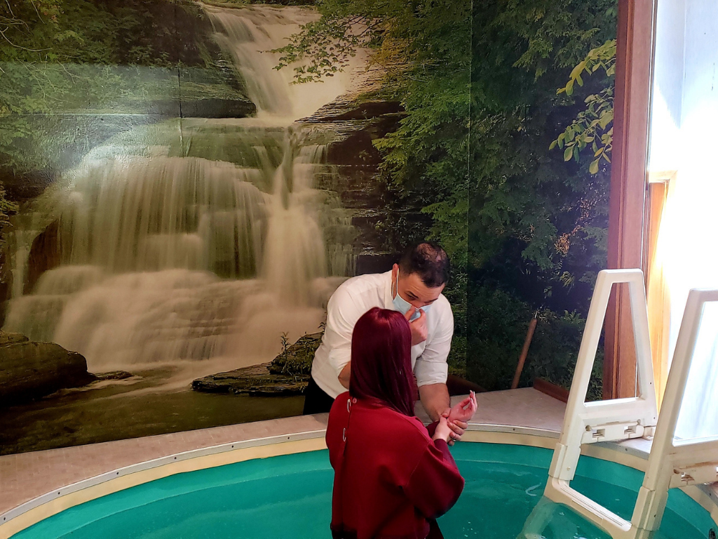 A5ACFCB8-915B-4894-9D0A-952558EA22F1